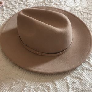 Felt hat